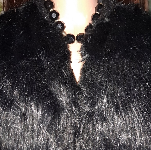 Gorgeous 😍  ZARA furry jacket, size m - Picture 7 of 12